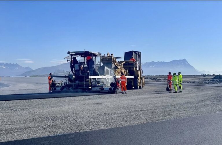 Asfaltering i gang ved Nye Bodø lufthavn
