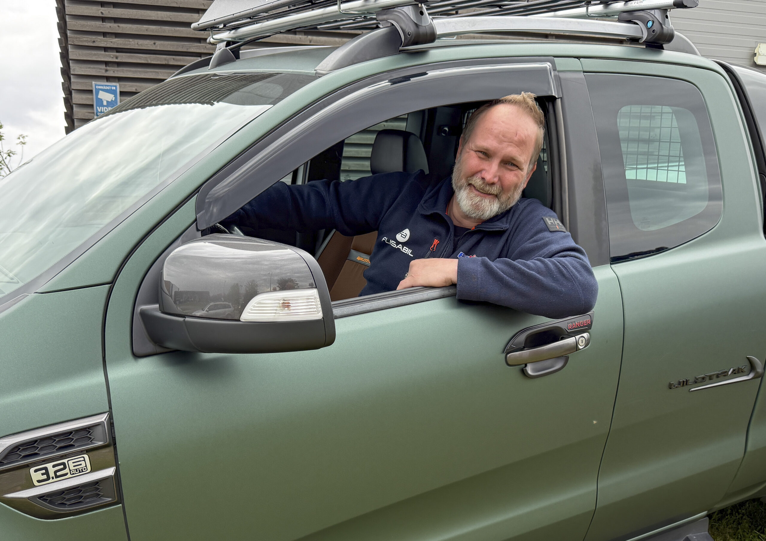 Bjørnulf Lie har fått en kul pickup for relativt billig penge. (Foto: Njål Hagen)