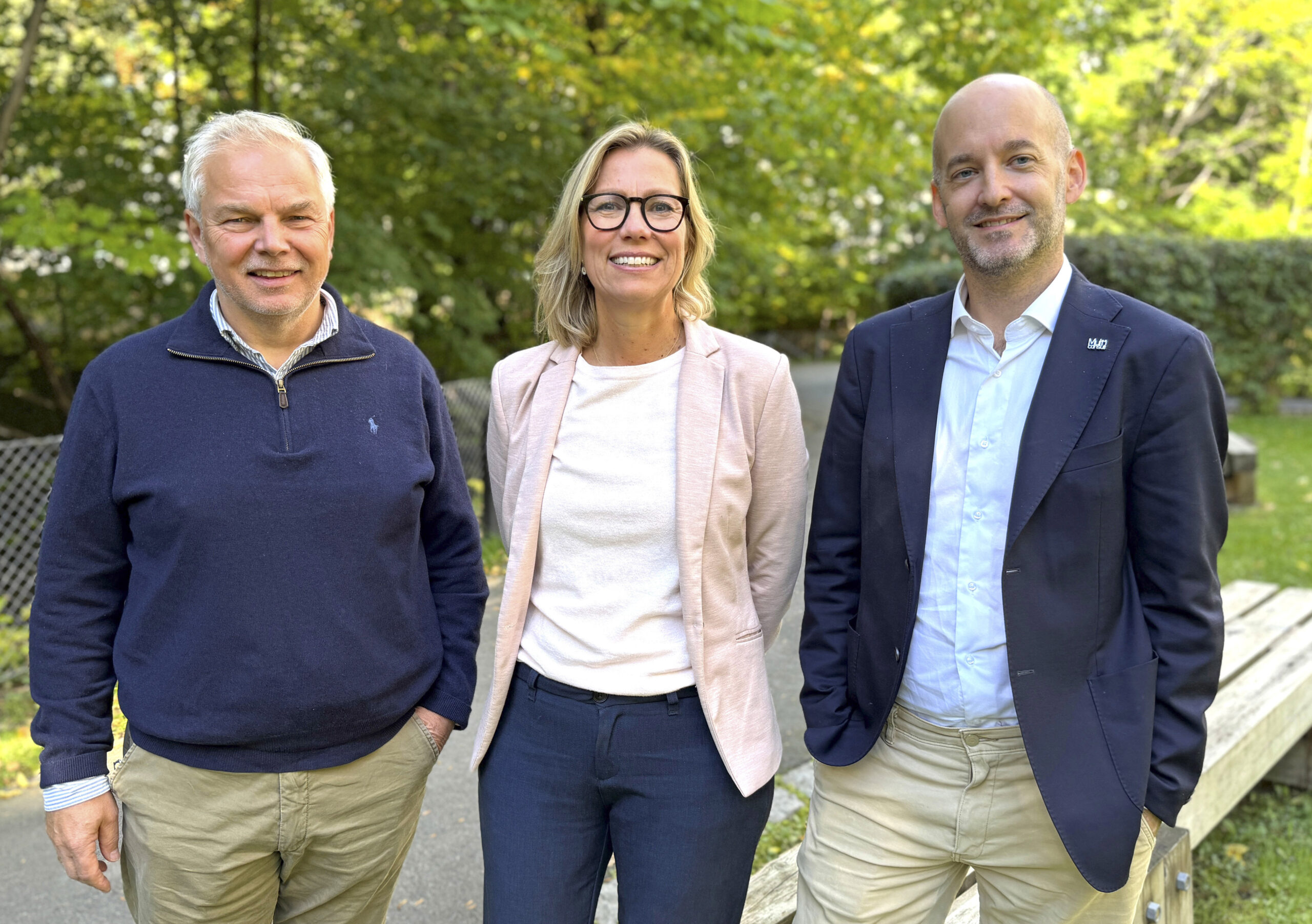 Leif Olav Bogen (t.v.), Kristin Olsson Augestad (adm.dir) og John Erling Strand. (Foto: Cato A. Mørk/Multiconsult)