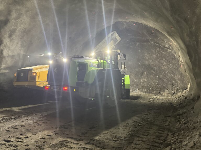 Batteridrevne hjullastere imponerer i tunnel