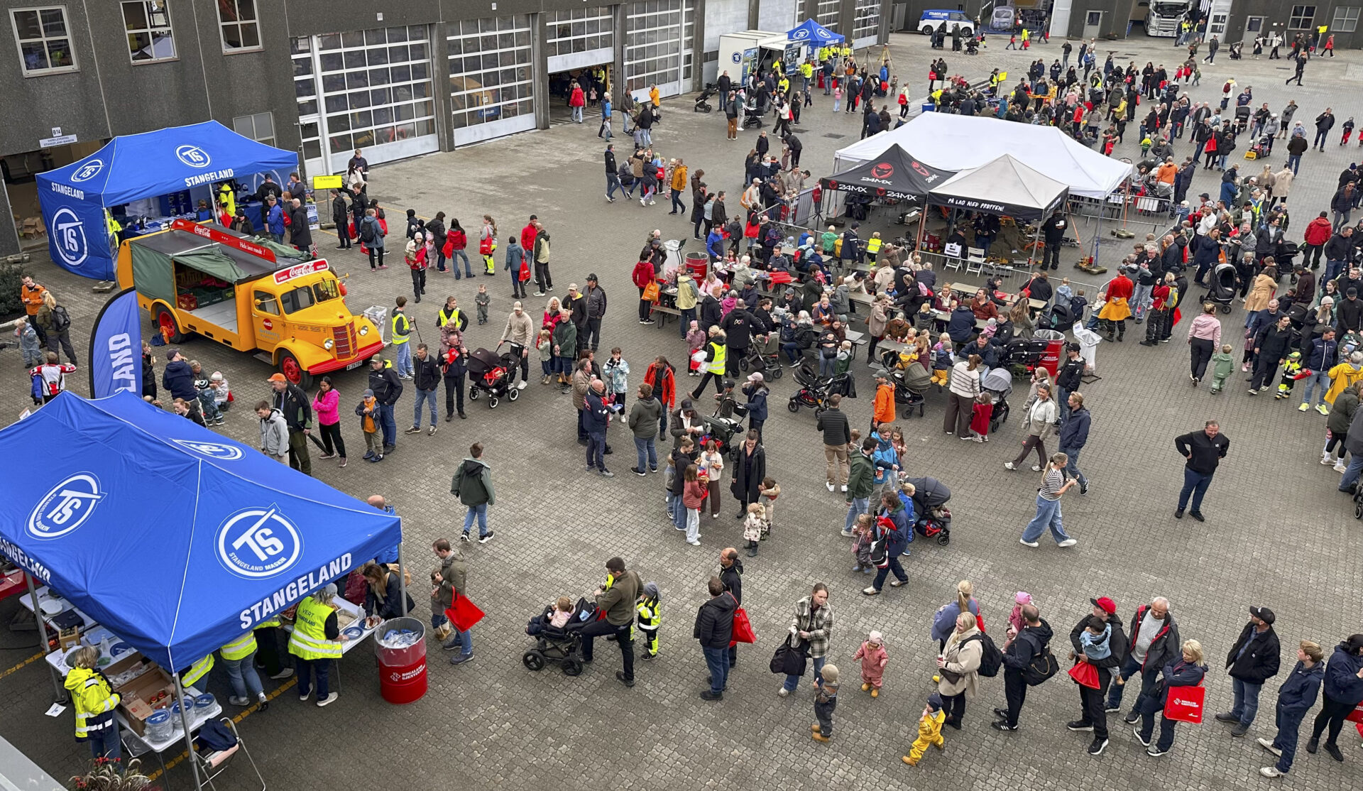Mellom 6000 og 8000 personer besøkte Stangelands anlegg på Soma under Åpen Dag lørdag 19. september. (Foto: Stangeland)