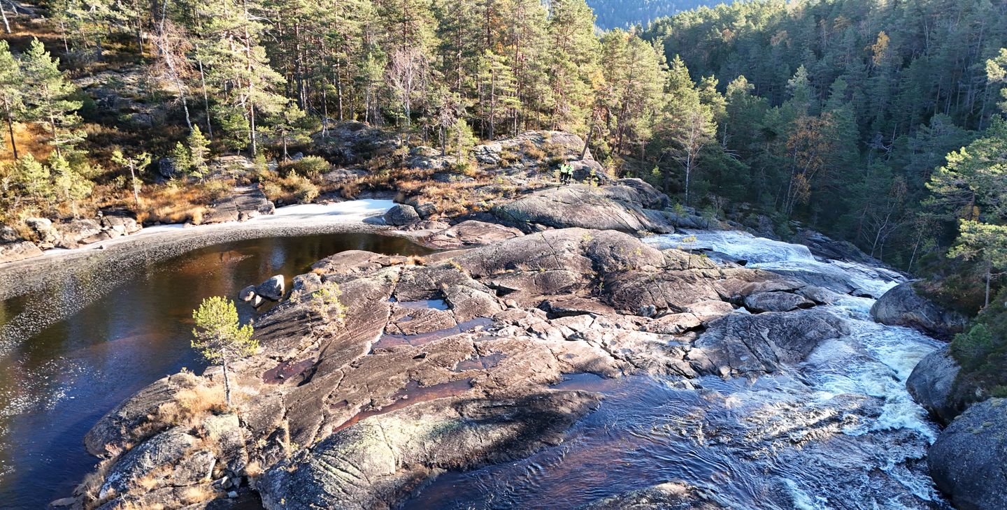 Det nye kraftverket bygges i Skjeggedalsåna, som er et sidevassdrag til Uldalsvassdraget. Her skal vanninntaket til kraftverket bygges. (Foto: Å Energi)