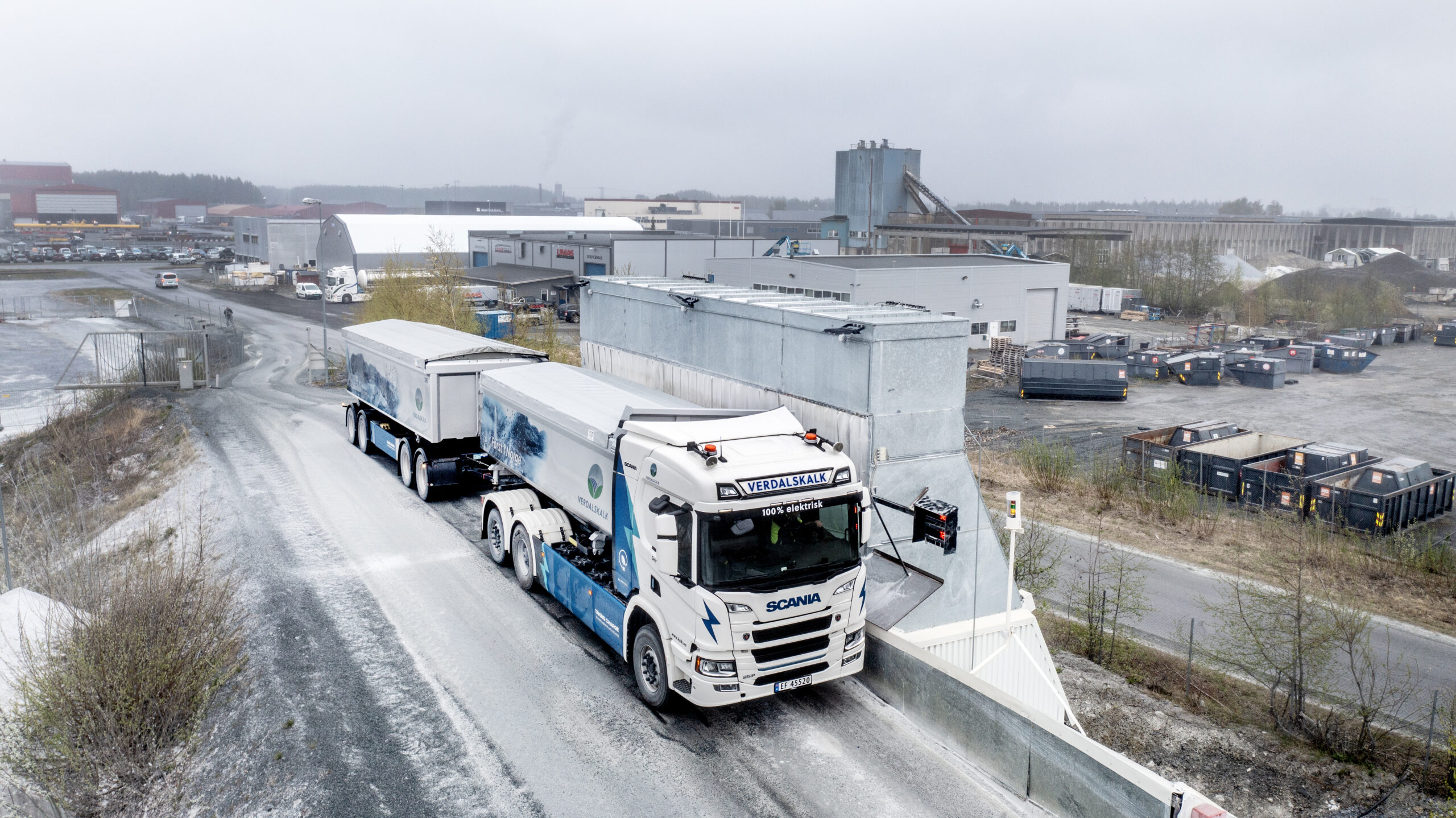 Denne bilen gikk over 300 000 kilometer i Verdalkals tjeneste før den ble tatt tilbake til Scanias fabrikk i Södertälje. (Foto: Scania)